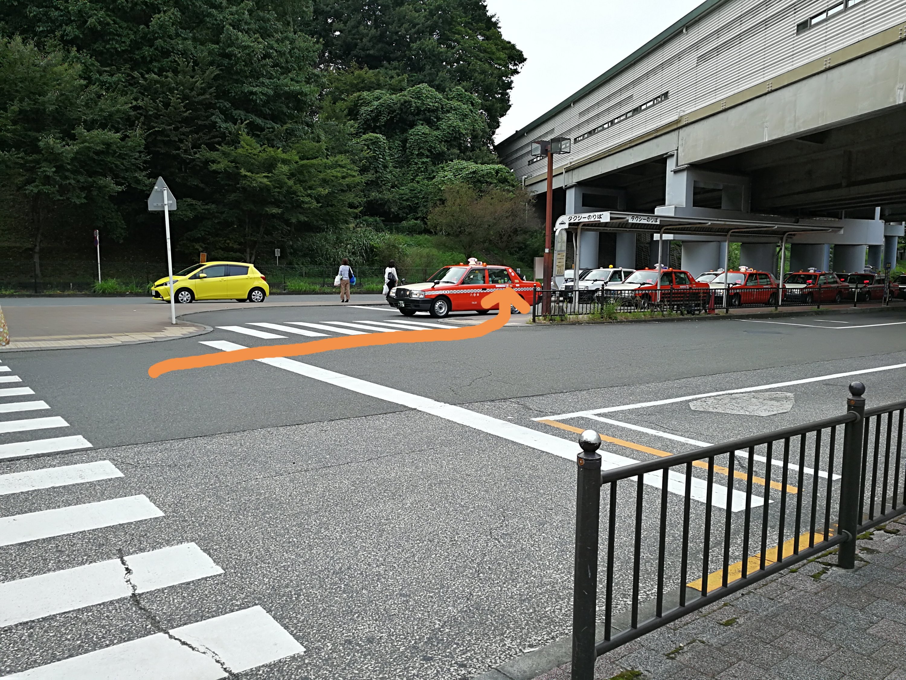 京王永山駅のタクシー乗り場